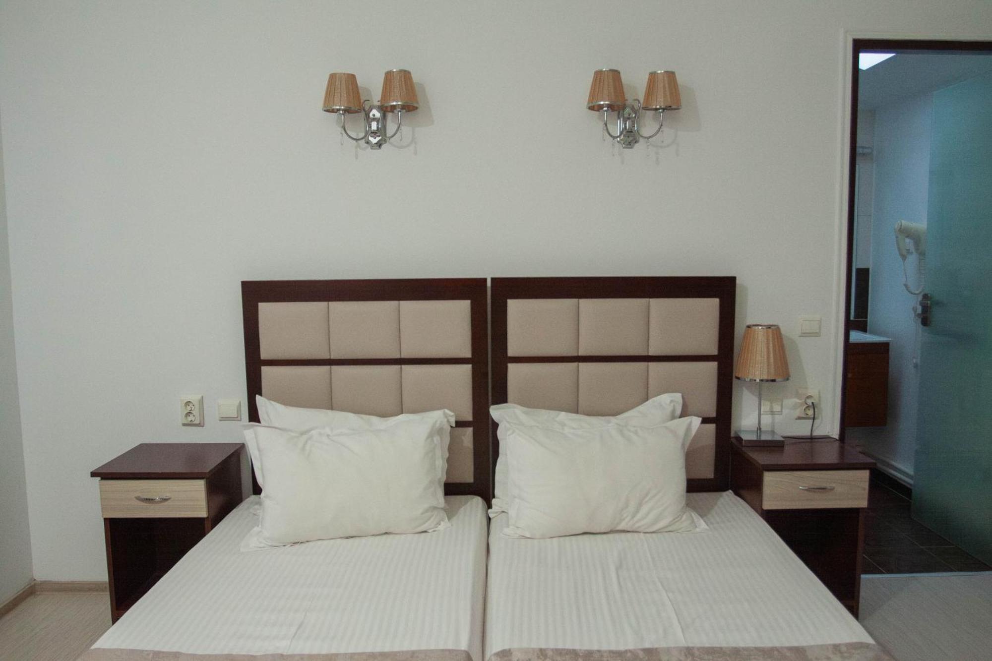 Steaua Apelor Family Resort Nufaru Екстер'єр фото
