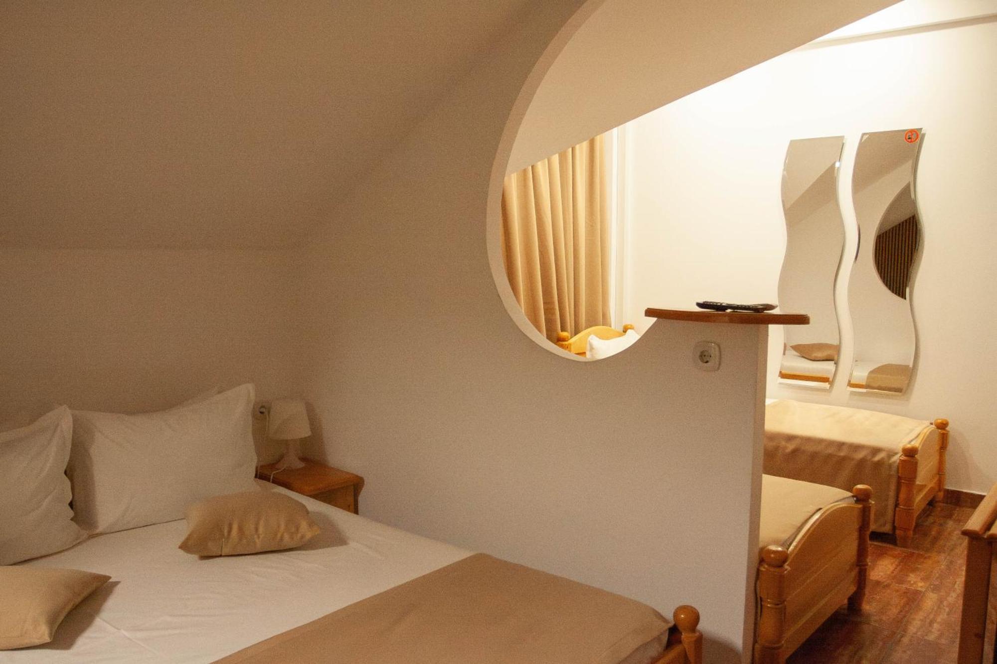 Steaua Apelor Family Resort Nufaru Екстер'єр фото