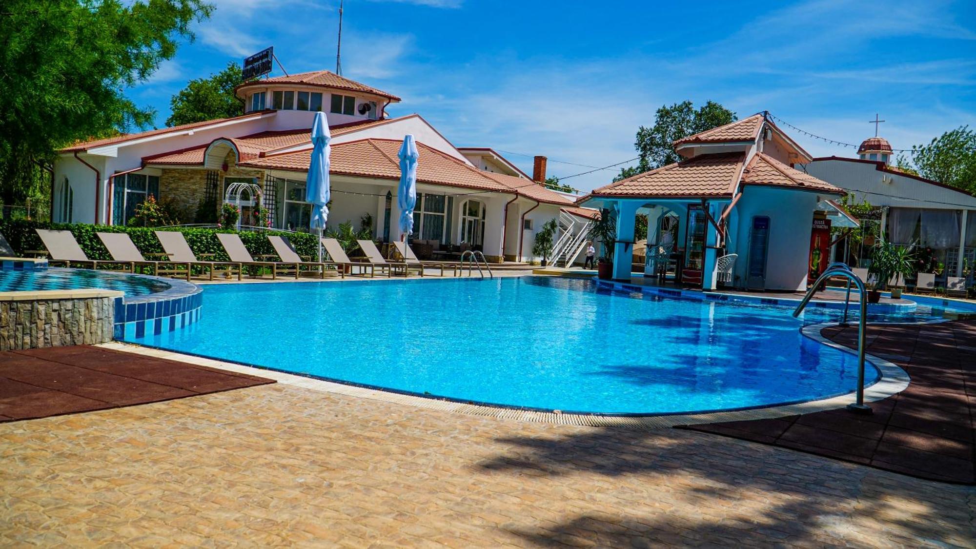 Steaua Apelor Family Resort Nufaru Екстер'єр фото