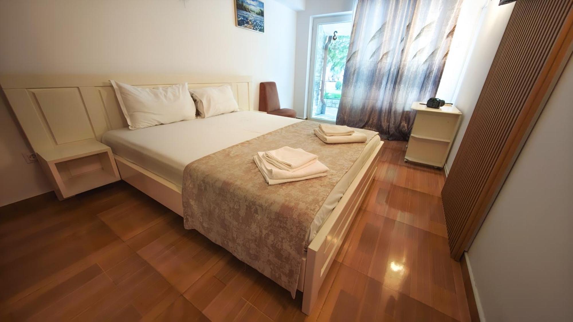 Steaua Apelor Family Resort Nufaru Екстер'єр фото