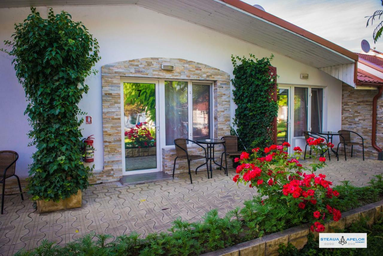 Steaua Apelor Family Resort Nufaru Екстер'єр фото